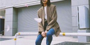 Follow Liu Wen’s lead and get these styles (it’s also very high-end when paired with a white T-shirt)