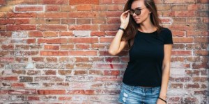 What color is suitable for girls with dark and yellow skin (please don’t wear this for girls with dark and yellow skin)