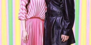 The sweatshirt looks elegant (the suit skirt does not show the advantage of temperament)