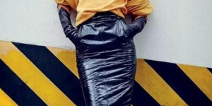 How to wear T-shirts (layered like this in summer is trendy enough)