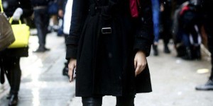 What pants look good with a long coat (please bookmark this matching guide)