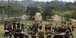 How to wear team-building theme clothes (what clothes are better to wear for expansion training)