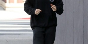 What does it mean to be a sweater wearer (a blue outfit is full of energy)