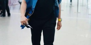 T-shirt + leggings are very trendy for men (two styles with jeans)