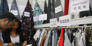 How much does it cost to customize a T-shirt (revealing the relationship between quality and price)