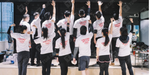 How to choose fabrics for cultural shirts (how to customize clothing for corporate team building activities)