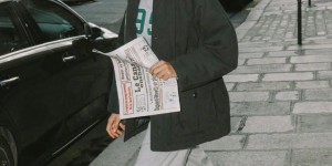 How to wear a sweatshirt to look good (Learn British-style dressing from her)