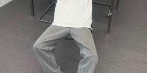 There are several tips on how to wear T-shirts (I’ll give you the universal rules for dressing up)