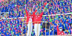 What to pay attention to when customizing group clothing (what is the process of customizing group clothing)