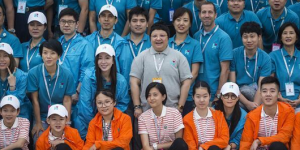 What color is good for team uniforms (how to choose fabrics and colors when customizing charity group uniforms)