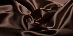 What kind of fabric is satin (what are the similarities and differences between satin and polyester)