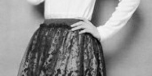 Fashionable down jacket to keep you warm during the New Year (photo)