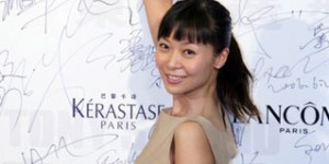 Beautiful anchor teaches you how to style typical OL outfits