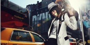 Slim-fitting business attire for OL to create attractive curves