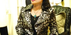 Business attire: How should a 35-year-old middle-aged woman “surround” herself with business attire?