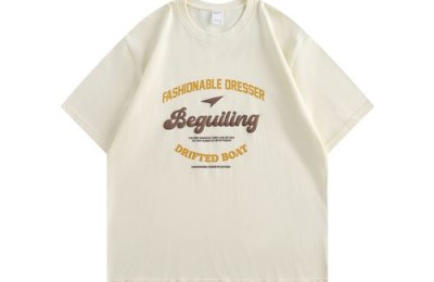 Tips for matching men’s long-sleeved T-shirts (highlighting fashion and personality)