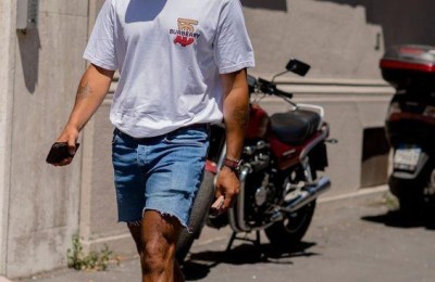 Should boys’ T-shirts be loose or slim? (The loose fit is fashionable and covers the flesh, even if you have a small belly, you are not afraid)