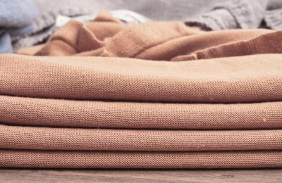 Advantages and disadvantages of corduroy fabric (a commonly used decorative material)