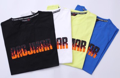 How to choose T-shirt size (choosing boys’ T-shirts is a new trend for men)