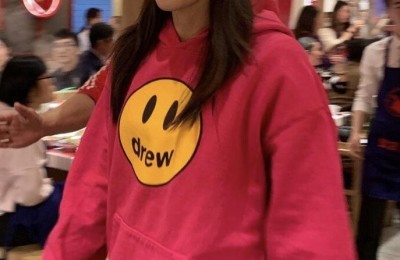Still wondering how to wear a sweatshirt to look good (the various combinations in spring are so easy and beautiful)