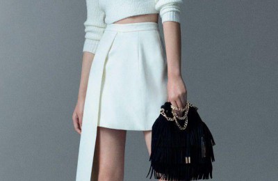 How to dress to look younger (try these 4 outfits to look younger without being naive)