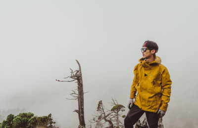 How to choose a jacket (how to check the waterproof coefficient)