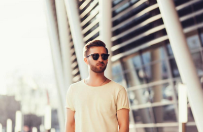 What to do if the neckline of short-sleeved shirts is deformed (the white T will not turn yellow and the neckline will not be deformed)