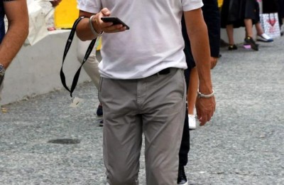 What kind of pants will look good with a polo shirt for men (learn 3 combinations and you can become a charming gentleman)