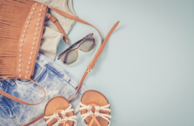 What clothes to wear with gray pants (How to match clothes with gray pants)