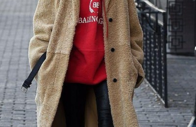 How to wear a high-waisted sweatshirt (sweatshirt + high-waisted pants are fashionable and elegant)
