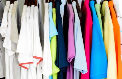 Should polo shirts be solid color or patterned (how to match polo shirt colors)