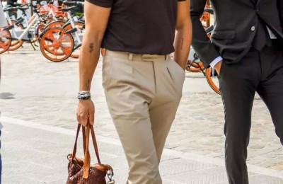 What material should a polo shirt be made of (these polo shirts will not look old-fashioned when worn)