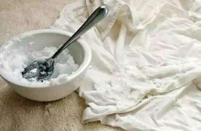 How to wash a dyed white T-shirt white (teach you the skills to restore it to new clothes)