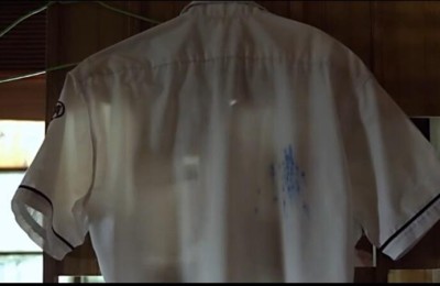 How to restore the loose collar of a T-shirt (all the rules for dealing with difficult and complicated white T-shirts are here)