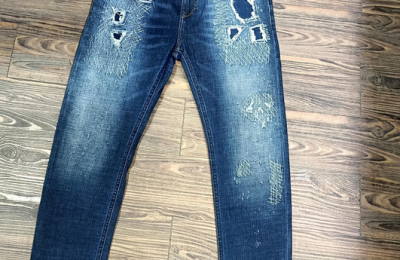 What kind of fabric is denim (why do jeans fade easily)
