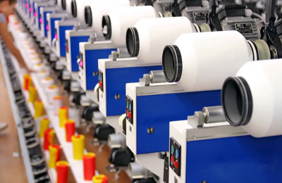 What kind of material does polyester fiber belong to (are products made of polyester fiber good?)