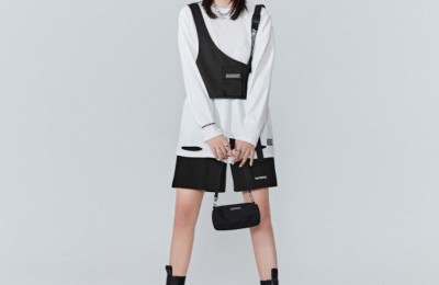 What is the clothing size L (what are the clothing sizes S, L, and M respectively)