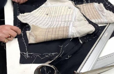 What should you pay attention to when customizing clothing (what details should you pay attention to during the customization process)