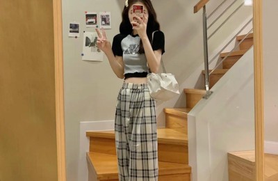How to wear T-shirts with layers (remember these 3 details when wearing T-shirts in summer)