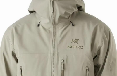 What are the advantages and disadvantages of a jacket? (Which one is warmer, a jacket or a down jacket?)