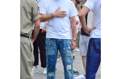How many grams is the best T-shirt (how to choose a retro-style white T-shirt that suits you)