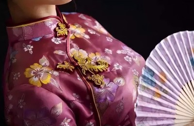 What kind of fabric is brocade (10 factors that determine whether a cheongsam is beautiful)