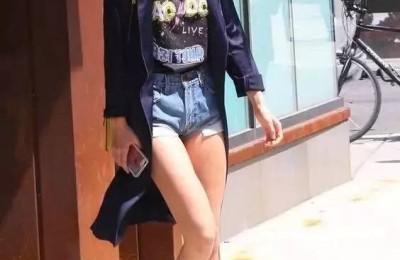 There are several tips on how to wear T-shirts (30 ways to wear them to complete your outfit throughout the month)