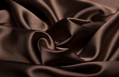 What kind of fabric is satin (what are the similarities and differences between satin and polyester)