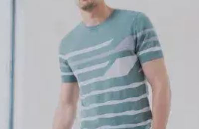 Which short-sleeved T-shirt is better, collared or collarless? (Choose the right T-shirt to show your unique you)