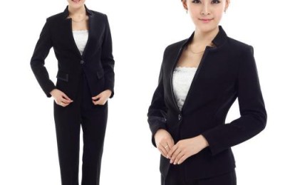 How does an enterprise choose professional attire customization according to the industry?