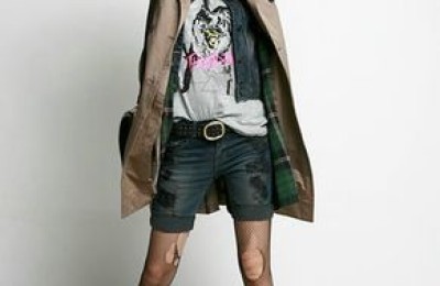 A denim jacket can be worn in six styles