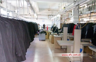 Professional attire customization Lang Jerry leads the trend of “customization” of fashionable clothing