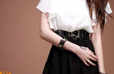 The colorful gray spectrum creates a typical professional attire