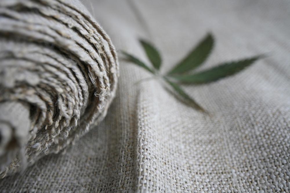 Cotton and linen fabrics are very popular recently (do you know the